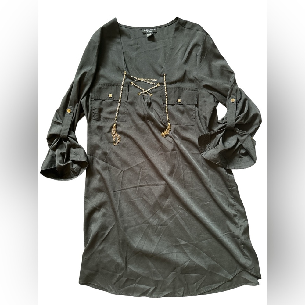 ❤️Black knee length gold chain up neckline sleeve detail Dress